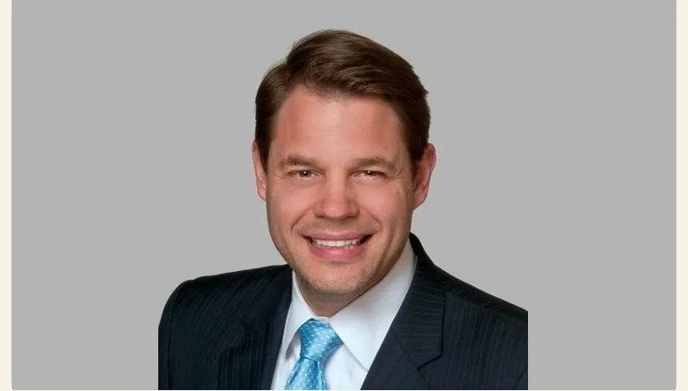 Paul Fousek '01